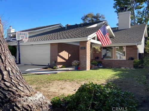 22092 Robin St, El Toro, CA 92630-1803