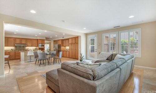 8208 Bailey Way, Anaheim CA  92808-2532 exterior