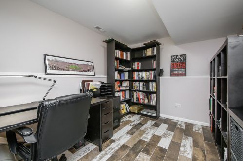 348 Sherwood Ct, Lemont IL  60440-2072 exterior