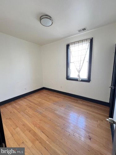 2036 19 St, Philadelphia PA 19121-4120 exterior