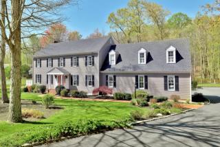 2300 Bream Dr, Midlothian VA  23113-3870 exterior