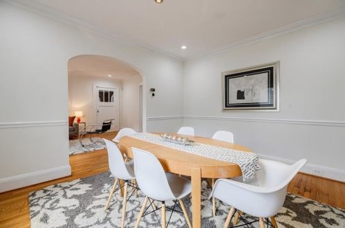 1200 Cameron Ct, Atlanta GA  30306-2622 exterior