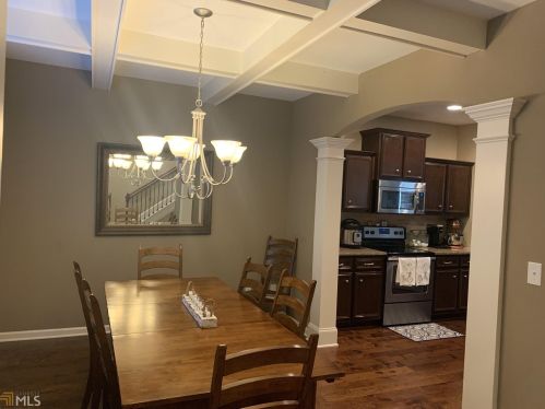 211 Brookwood Dr, Carrollton, GA 30117-4832