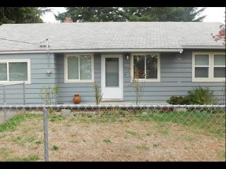 4304 100th Ave, Portland, OR 97266-2543