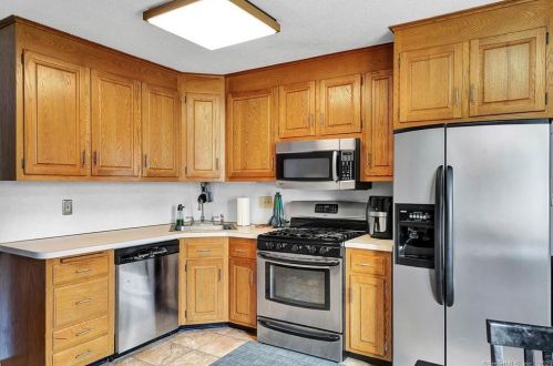 485 High St, New Britain, CT 06053-2881