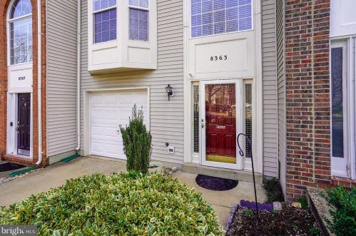 8363 Jovin Cir, Springfield, VA 22153-4014