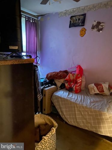6205 Limekiln Pike, Philadelphia, PA 19141-1405