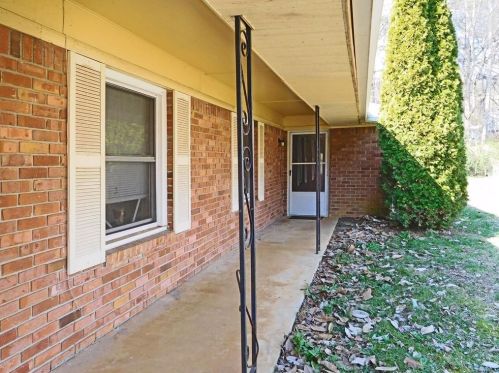 802 Wilson Cir, Marietta, GA 30064-3005