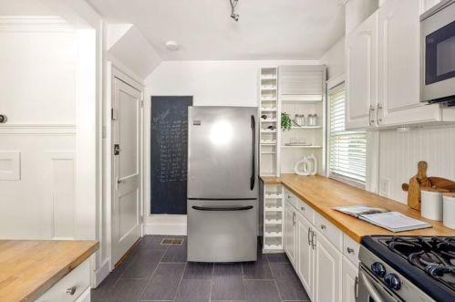 562 Harold Ave, Atlanta GA  30307-1790 exterior