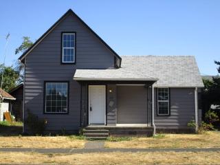 109 Plum St, Waunch Prairie, WA 98531-3909