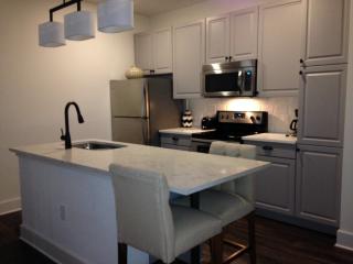 238 Colonial Homes Cir, Atlanta GA  30309-1218 exterior