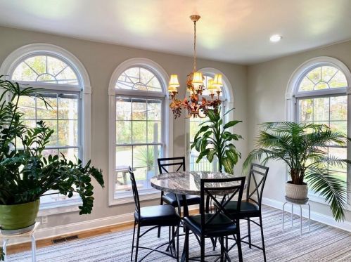 276 Soundview Ave, Huntington CT  06484-2137 exterior