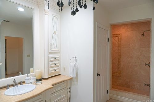 12271 Honolulu Ter, Whittier CA 90601-2329 exterior