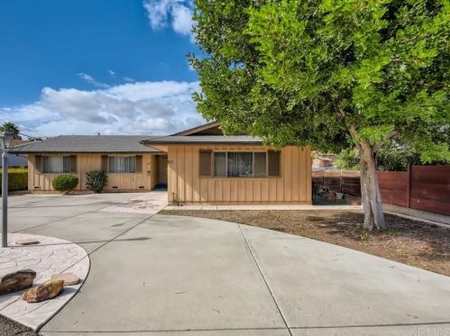 1960 Batchelder Ct, El Cajon, CA 92020-2802