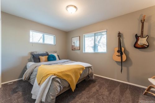 1275 Grape St, Denver CO 80220-5233 exterior