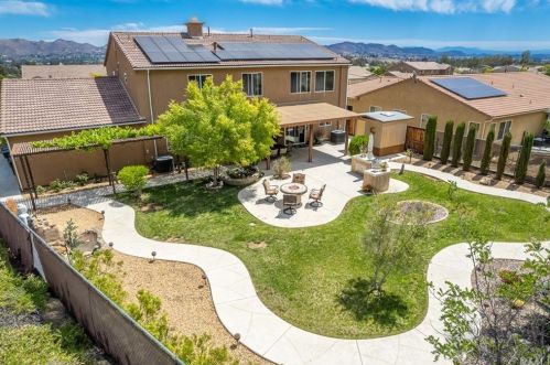 20367 Fox Den Rd, Wildomar, CA 92595-6911