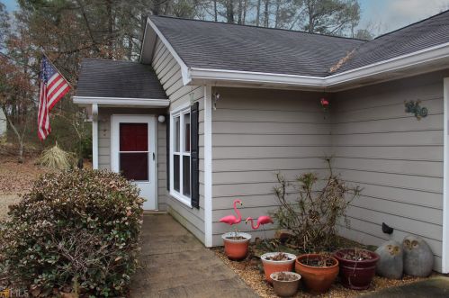 381 Cross Creek Pl, Auburn, GA 30011-2834