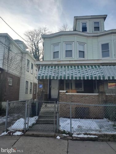 147 Cook Ave, Trenton, NJ 08609-1549