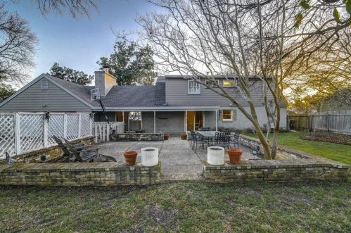 4300 Farhills Dr, Austin, TX 78731-2816