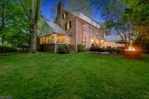 50 South Cres, Maplewood, NJ 07040-2711