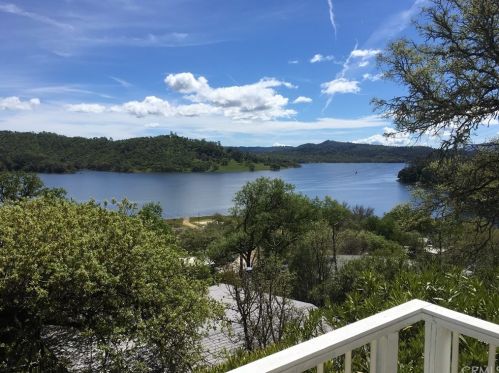 4250 Allen Rd, Lake Nacimiento, CA 93446-9747