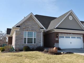 1581 Pinehurst Dr, Joliet, IL 60433-8603