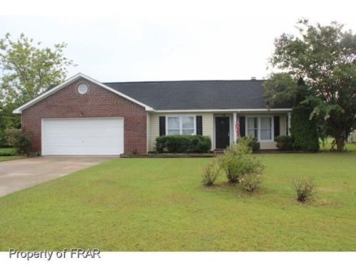 186 Northwoods Dr, Raeford, NC 28376-7984