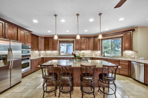 10970 Palisades Dr, Truckee CA  96161-3188 exterior