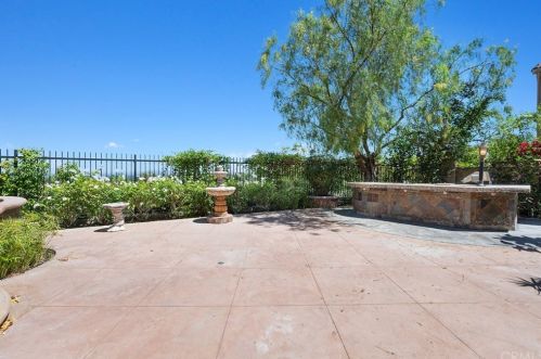 105 Bottlebrush, Irvine CA  92603-0688 exterior