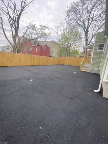 205 Park Ave, Paterson NJ  07501-2316 exterior