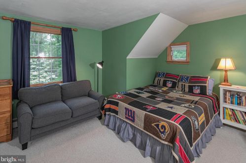 7 Honeybrook Dr, Princeton NJ  08540-7434 exterior