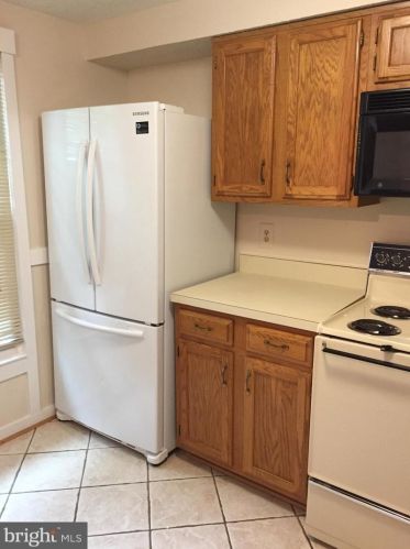 1935 Sagewood Ln, Herndon, VA 20191-4331
