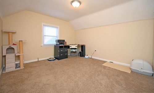 221 Harvest Ln, Cincinnati OH exterior