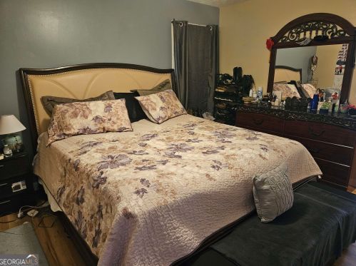 3237 Pawnee Dr, Rex GA 30273-1072 exterior