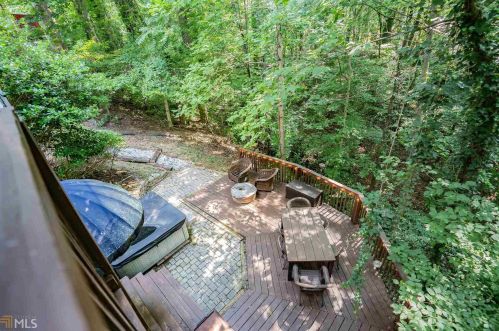 408 Harris Manor Dr, Atlanta GA  30311-2118 exterior