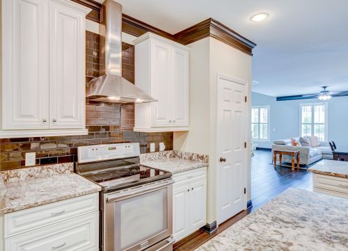 121 Palm Cove Way, Mount Pleasant, SC 29466-8160
