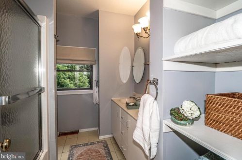 248 Upper Fry Rd, Trenton NJ 08628-2734 exterior