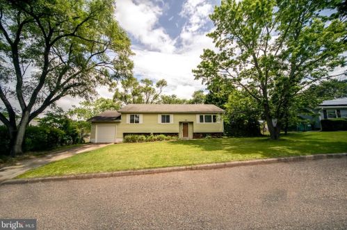 612 Concord Dr, Browns Mills, NJ 08015-3707
