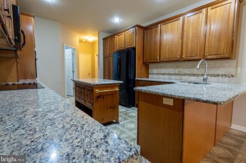 209 Sutherland Rd, Lancaster PA  17603-9053 exterior