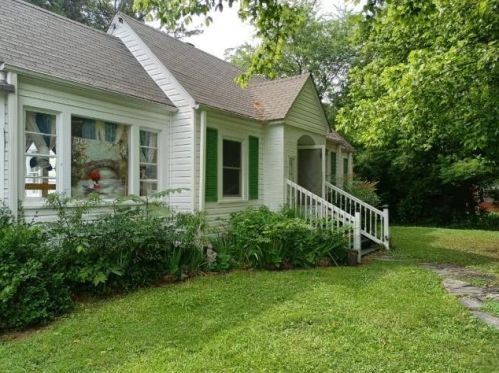 424 Depot St, Rockmart, GA 30153-2307