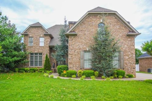 1454 Bradberry Dr, Murfreesboro, TN 37130-1147