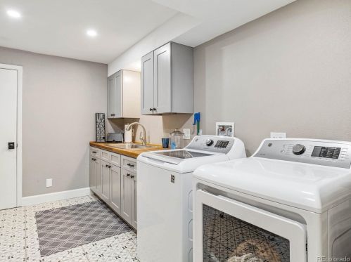 7557 Willow Cir, Englewood CO  80112-2761 exterior