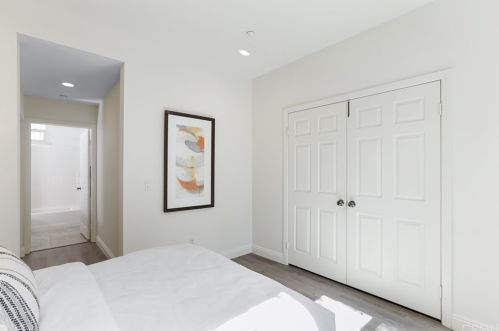 127 Danbrook, Irvine CA  92603-1024 exterior