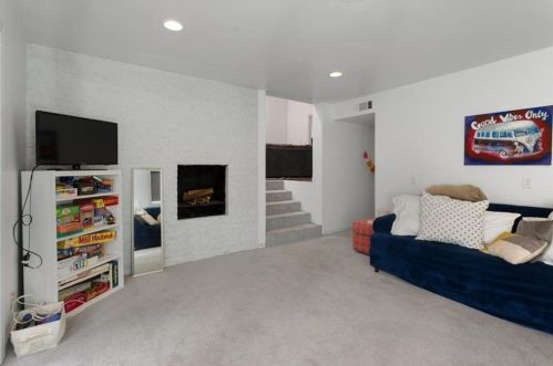 71 Hardeman Rd, Atlanta GA  30342-2529 exterior