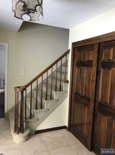 25 Losey Rd, Augusta, NJ 07822-2130