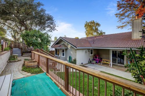 1235 Riv Blf Dr, Valley Home CA 95361-2655 exterior