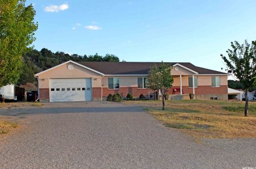 595 Greenslake Dr, Cedar City, UT 84720-4375