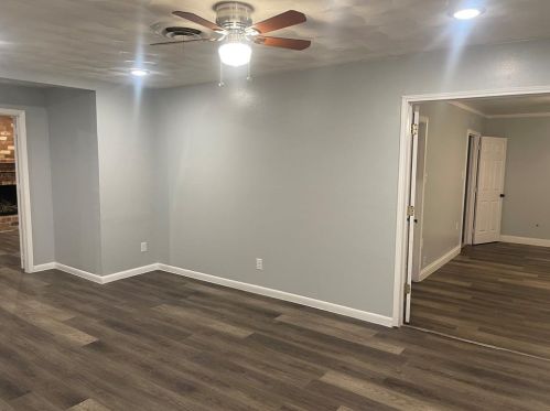 2809 Fairbrook St, Irving TX  75062-6933 exterior