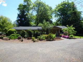 41536 Mckenzie Hwy, Springfield OR  97478-8652 exterior