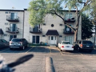 2425 Randall Ln, Arlington Hts IL  60004-1046 exterior